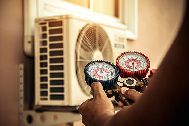 Professional Hvac Maintenance technician working in Castle Rock, CO